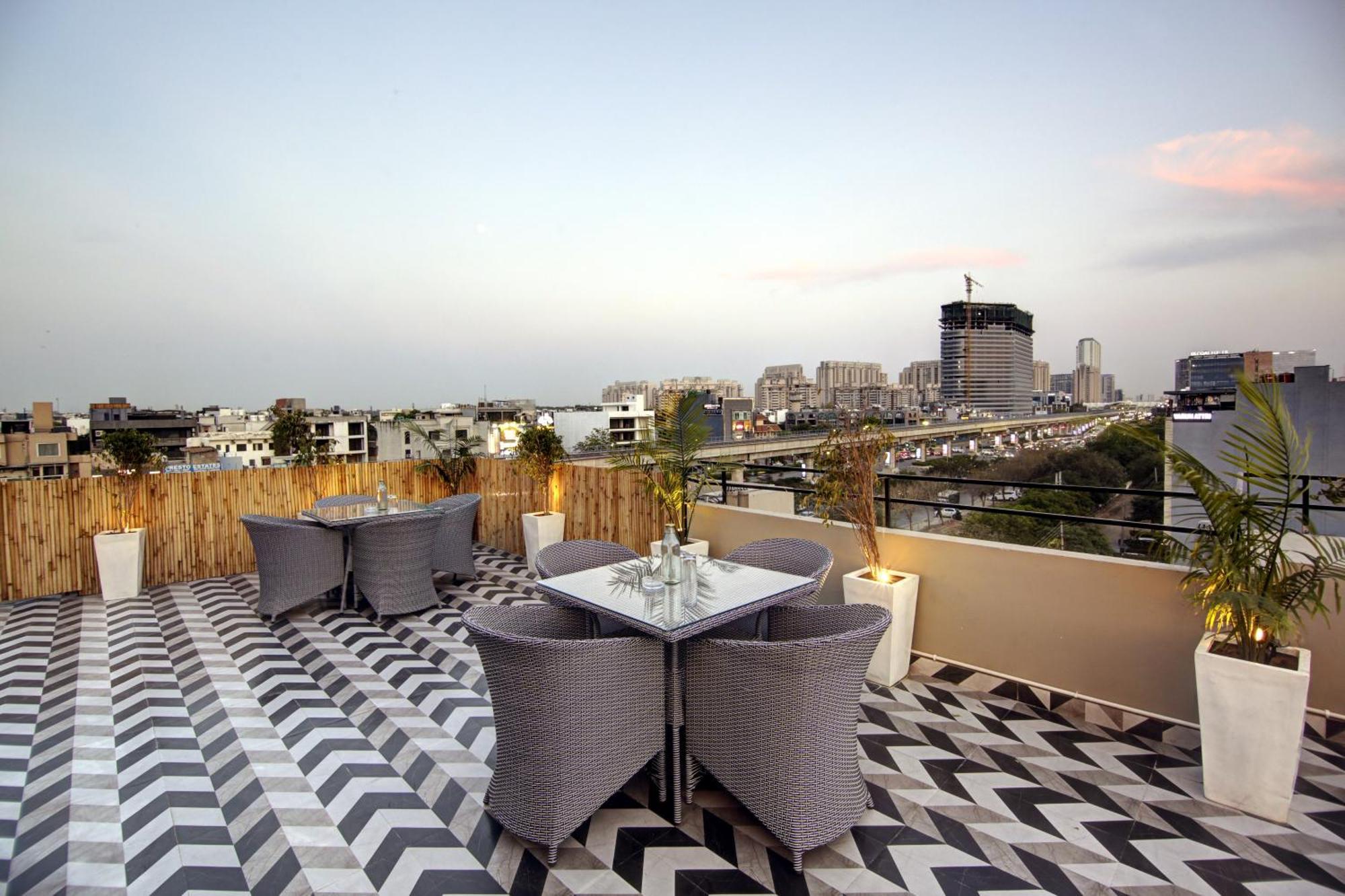 Saltstayz Select - Golf Course Road Gurgaon Exterior foto